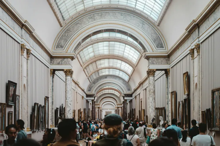 Best Time to Visit the Louvre