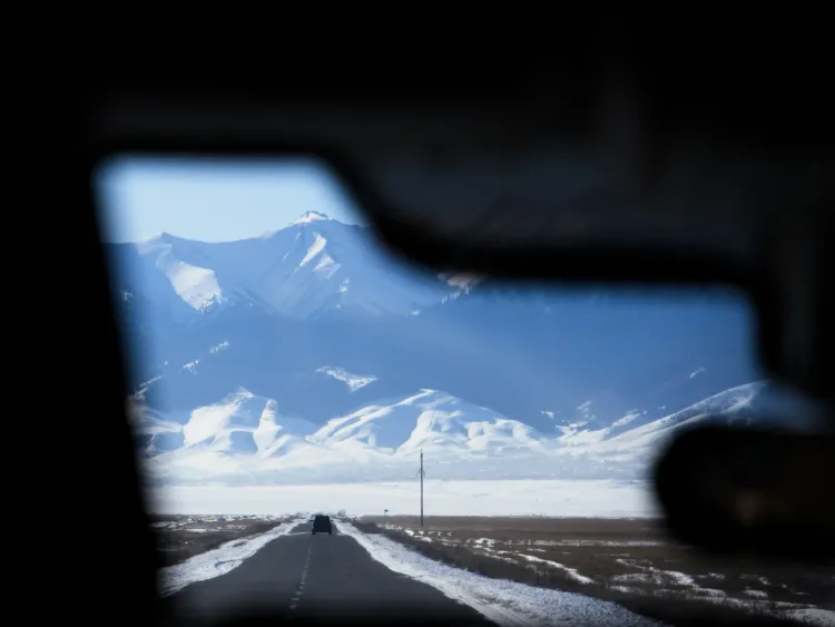 How to Move between Different Venues