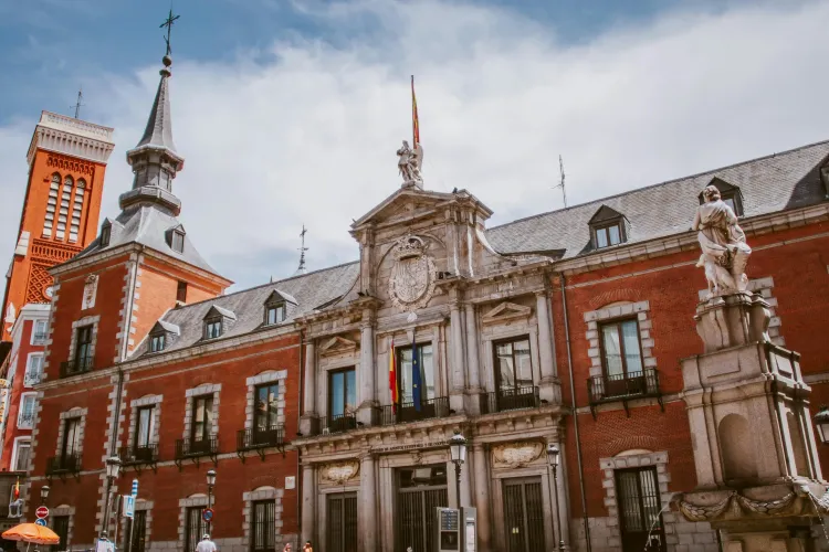 Madrid vs Barcelona Travel