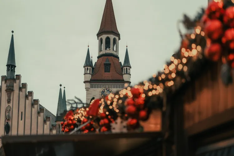 Market-Hopping in Europe: Munich Christmas Market Is the Way!