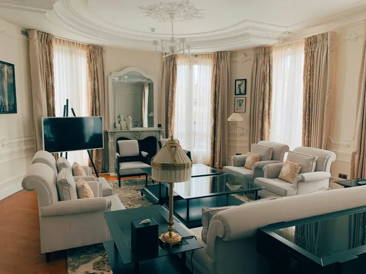 Cozy Boutique Hotels with Romantic Vibes